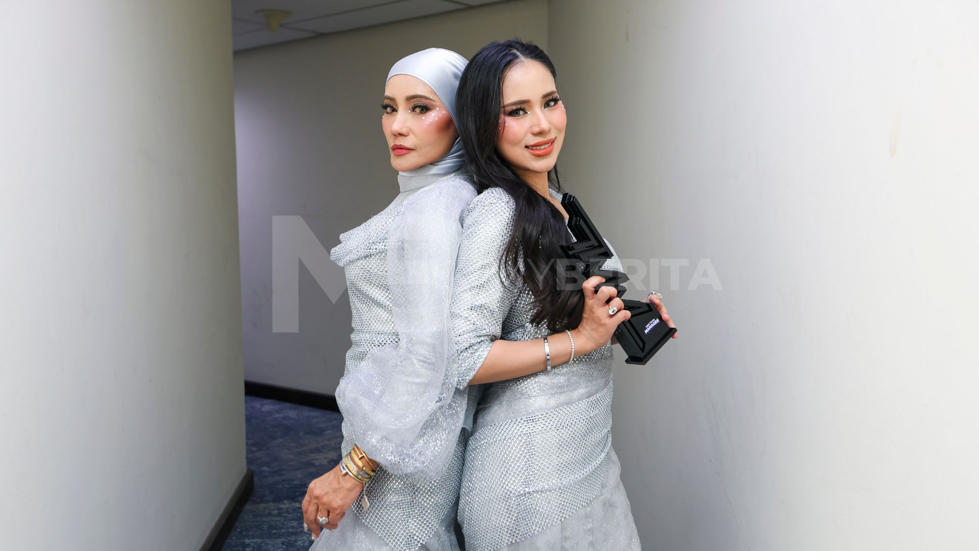 A. Aida atur langkah baharu Azeva dalam industri muzik