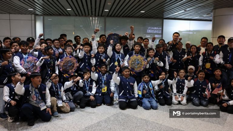 Robotik cilik negara ‘sapu’ lima pingat di Beijing