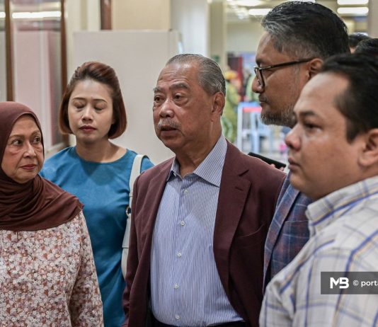 Muhyiddin dilepas, dibebaskan empat pertuduhan Jana Wibawa babit RM200 juta