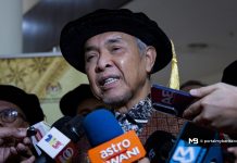 Aduan komponen sendiri cetus penggantungan PN – Ahmad Zahid Aduan komponen sendiri cetus penggantungan PN - Ahmad Zahid