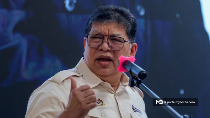 Anwar berdepan undi tidak percaya? Speaker tampil beri jawapan