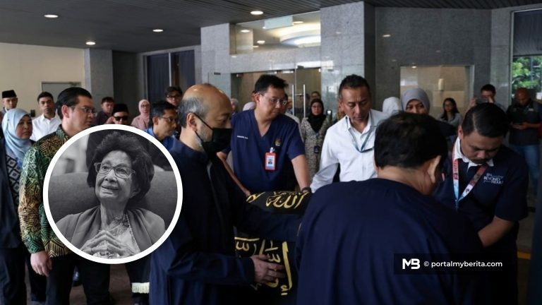 Jenazah Tun Dr Hasmah dibawa pulang, anak-anak iringi pemergian ibu tercinta