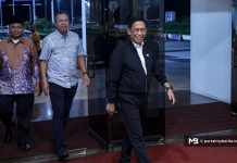 Kemelut N9: Ismail, ADUN BN-PN berhimpun di Menara Dato’ Onn malam ini Kemelut N9: Ismail, ADUN BN-PN berhimpun di Menara Dato’ Onn malam ini