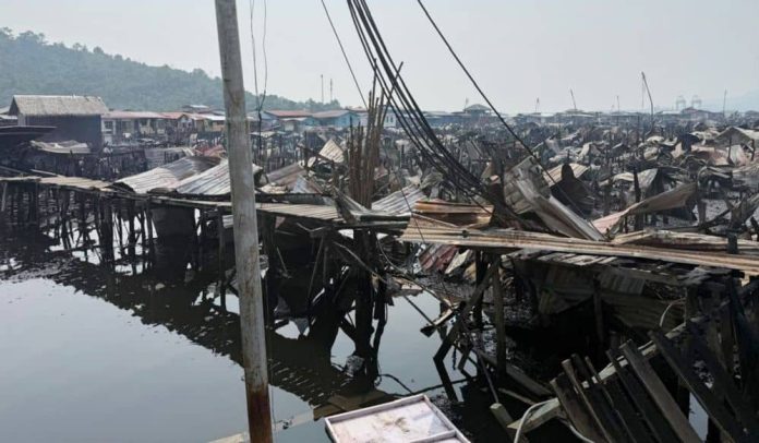 RM27, 000 bantu 9 pelajar IPT terjejas kebakaran Kampung Numbak