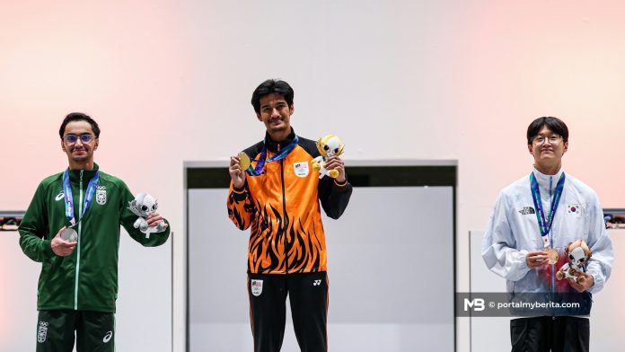 Taj Izrin pecut emas bersejarah, hadiah kedua buat Malaysia