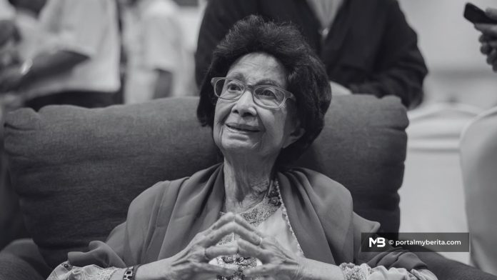 Tun Dr Siti Hasmah meninggal dunia pada usia 100 tahun