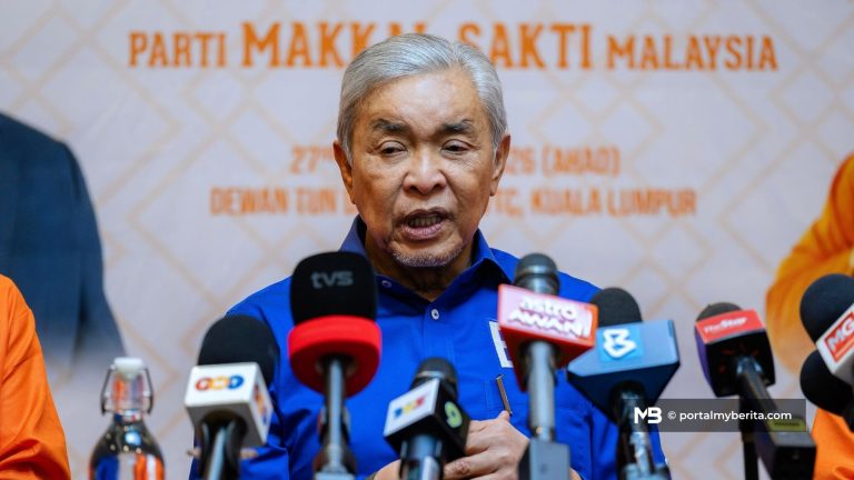 Zahid panggil 25 ADUN malam ini, cari jalan penyelesaian kemelut Negeri Sembilan