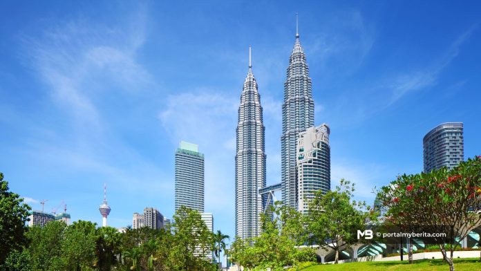 Jerebu beransur pulih, awan mula menghiasi langit Kuala Lumpur